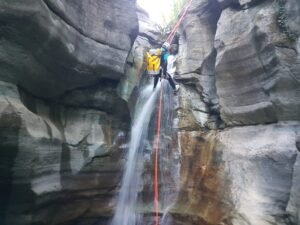 Descenso de barrancos en el Pirineo de Lleida, Vall Fosca