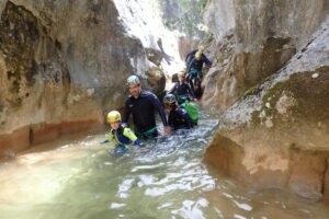 Siente la magia al adentrarte en uno de los barrancos más bellos del Pirineo de Lérida.