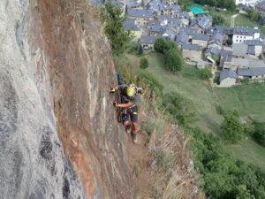 El Valle de Boí os espera con un desafío seguro, divertido y lleno de emoción. ¿Preparados para conquistar la Roca Carrera?